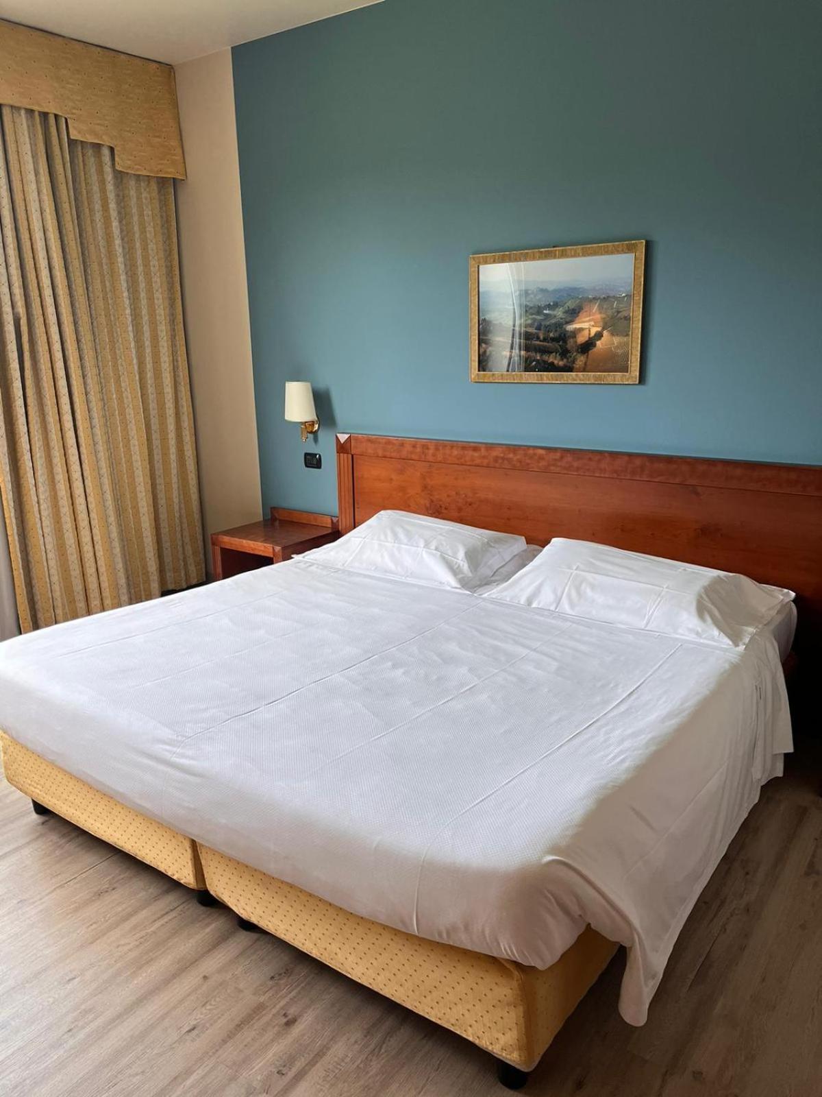 Phi Hotel Cavalieri Bra Luaran gambar