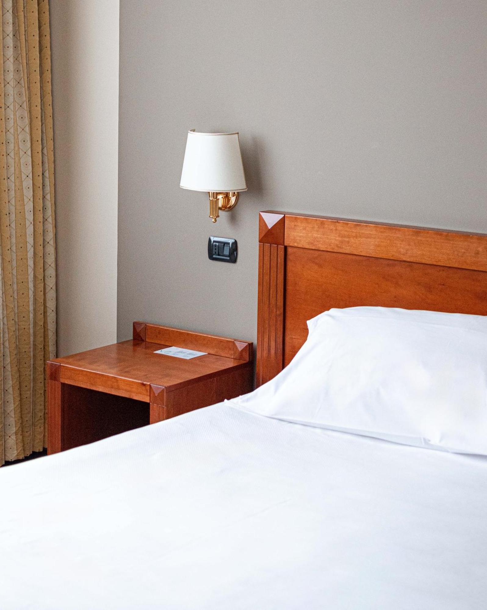 Phi Hotel Cavalieri Bra Luaran gambar