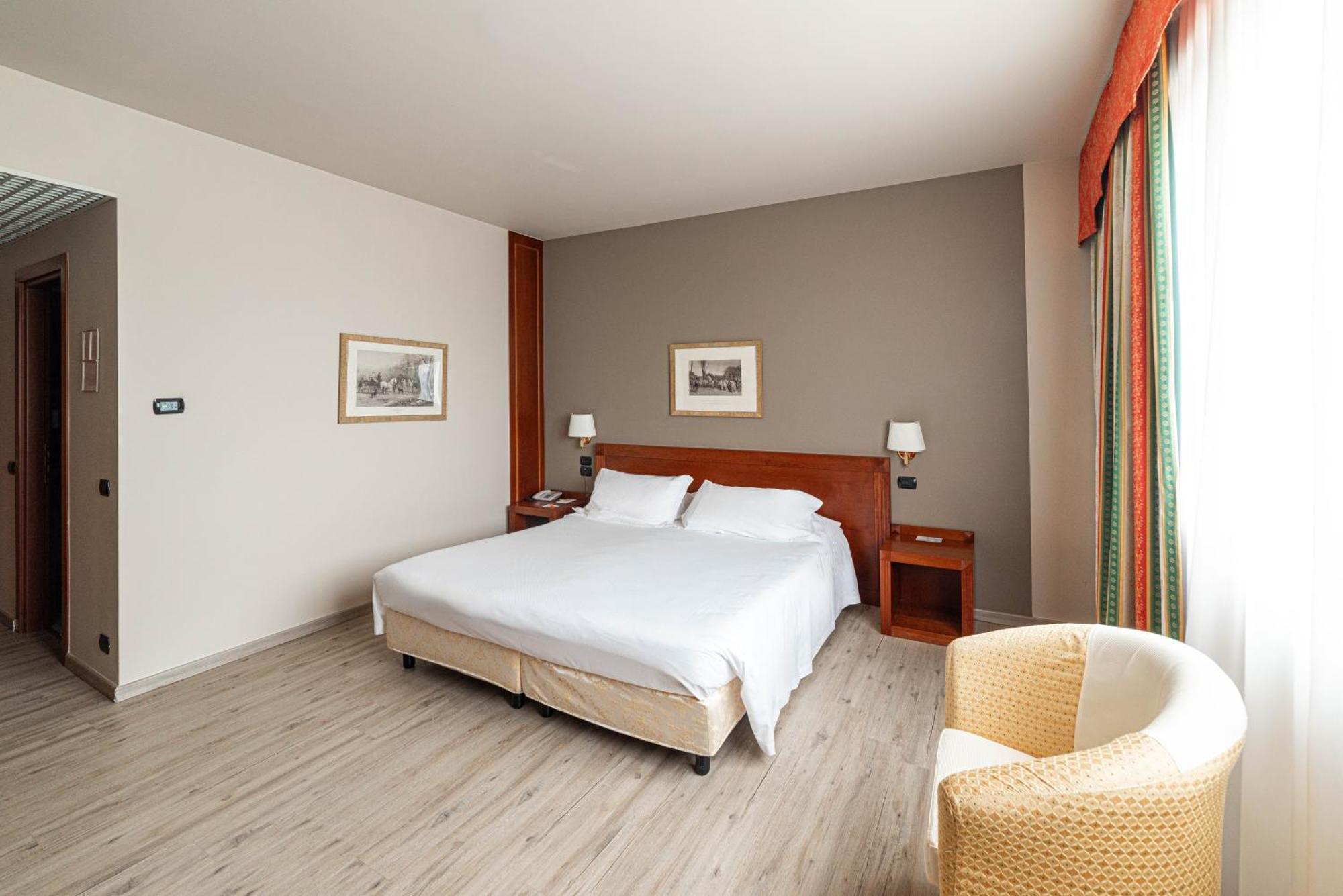 Phi Hotel Cavalieri Bra Luaran gambar