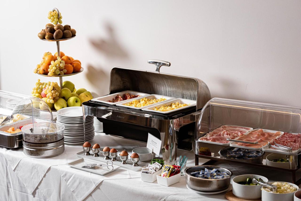 Phi Hotel Cavalieri Bra Luaran gambar